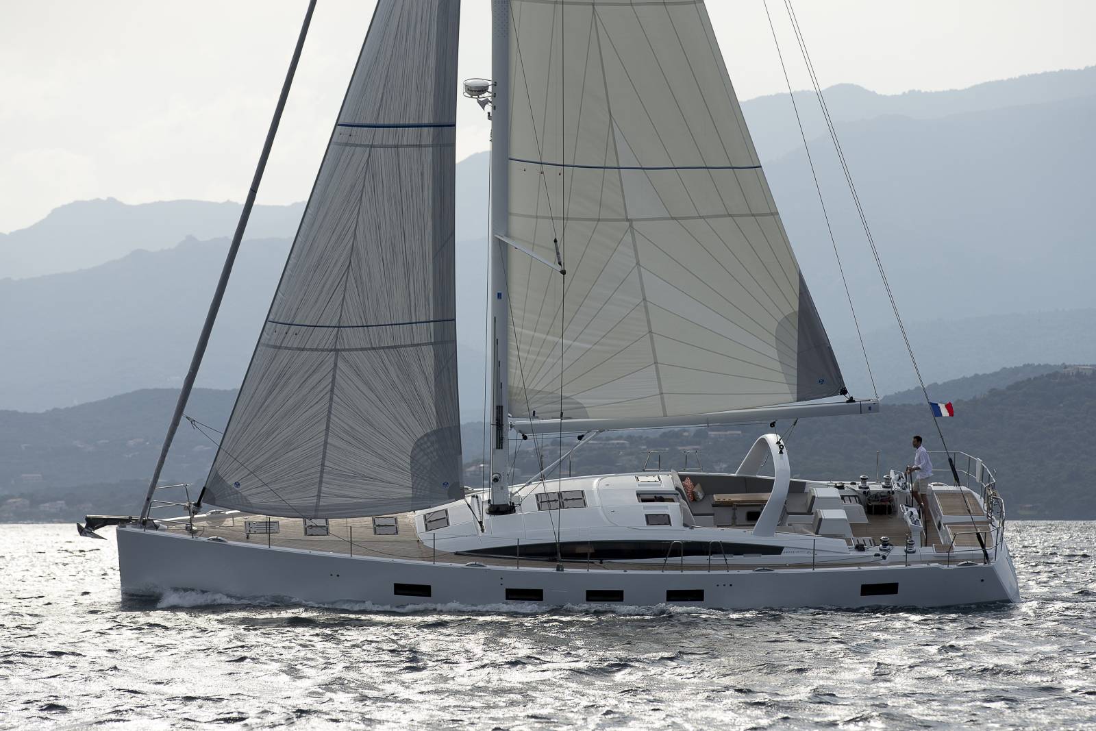 jeanneau 64 yacht